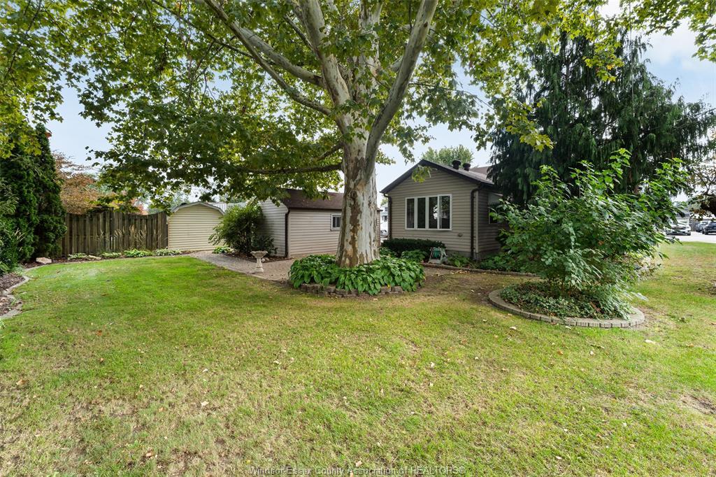 171 Maple, Lasalle, ON