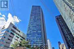 3602 - 832 BAY STREET W Toronto, ON M5S 1Z6