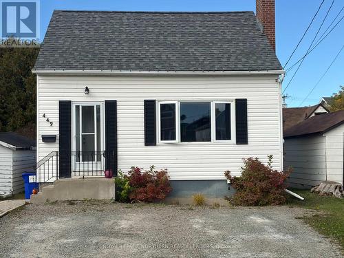 449 TOKE STREET  Timmins (Tne - Hill District), ON P4N 6V9