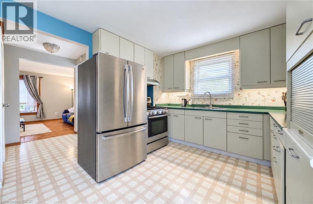 136 Sekura Crescent, Cambridge, ON