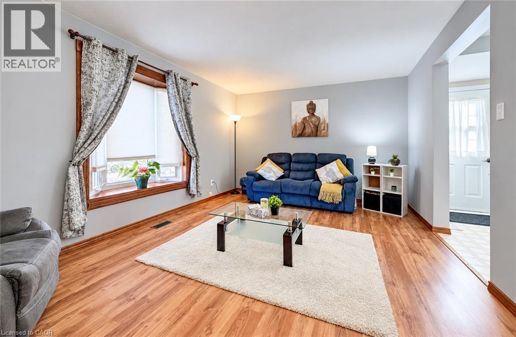 136 Sekura Crescent, Cambridge, ON