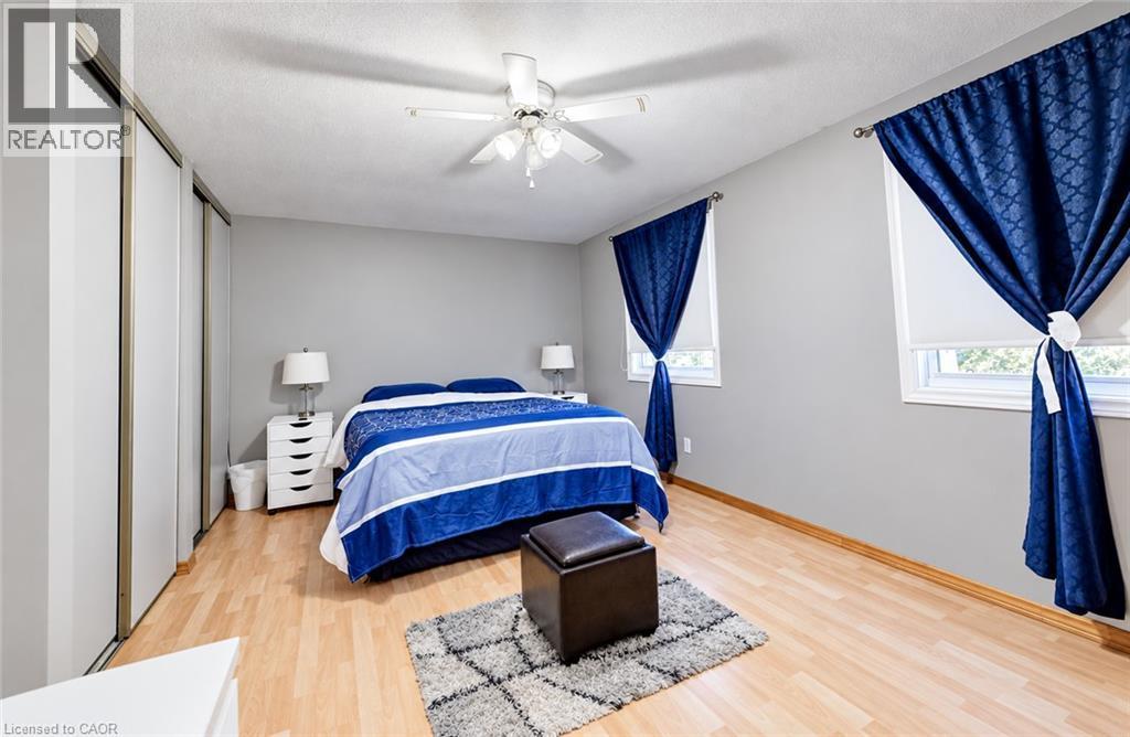 136 Sekura Crescent, Cambridge, ON