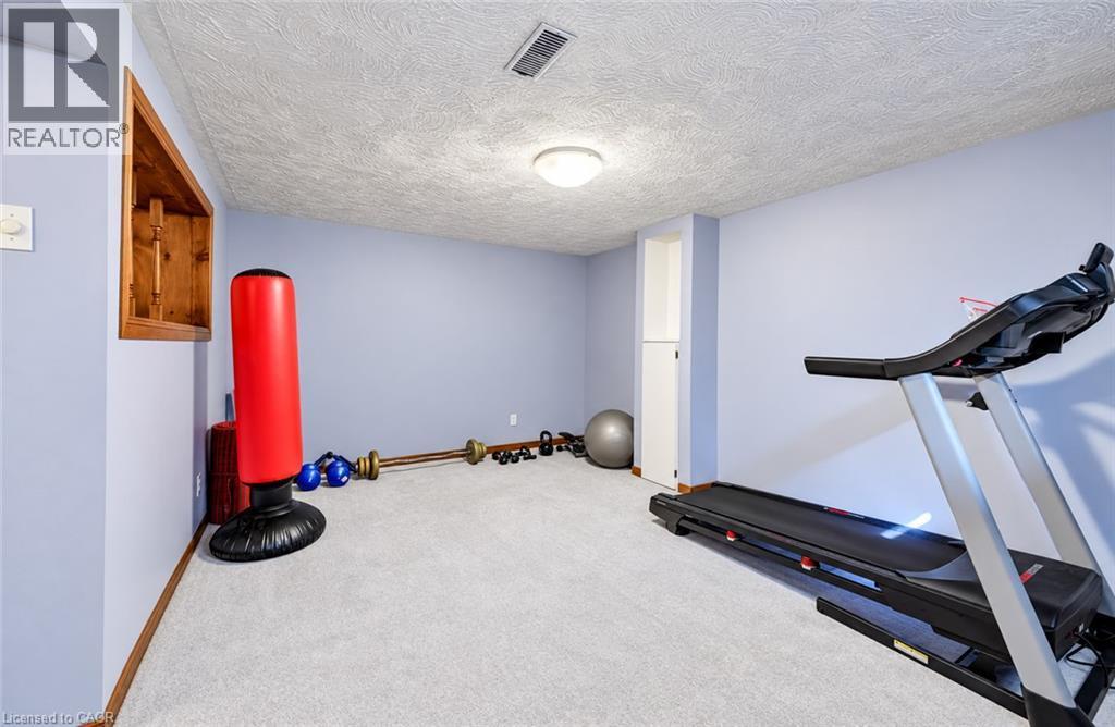 136 Sekura Crescent, Cambridge, ON