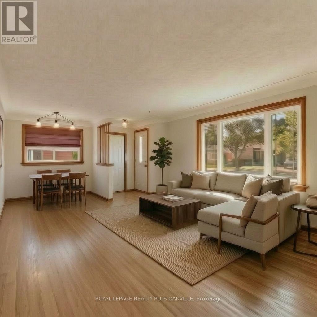 VIRTUALLY STAGED - 19 Endfield Avenue, Hamilton, ON