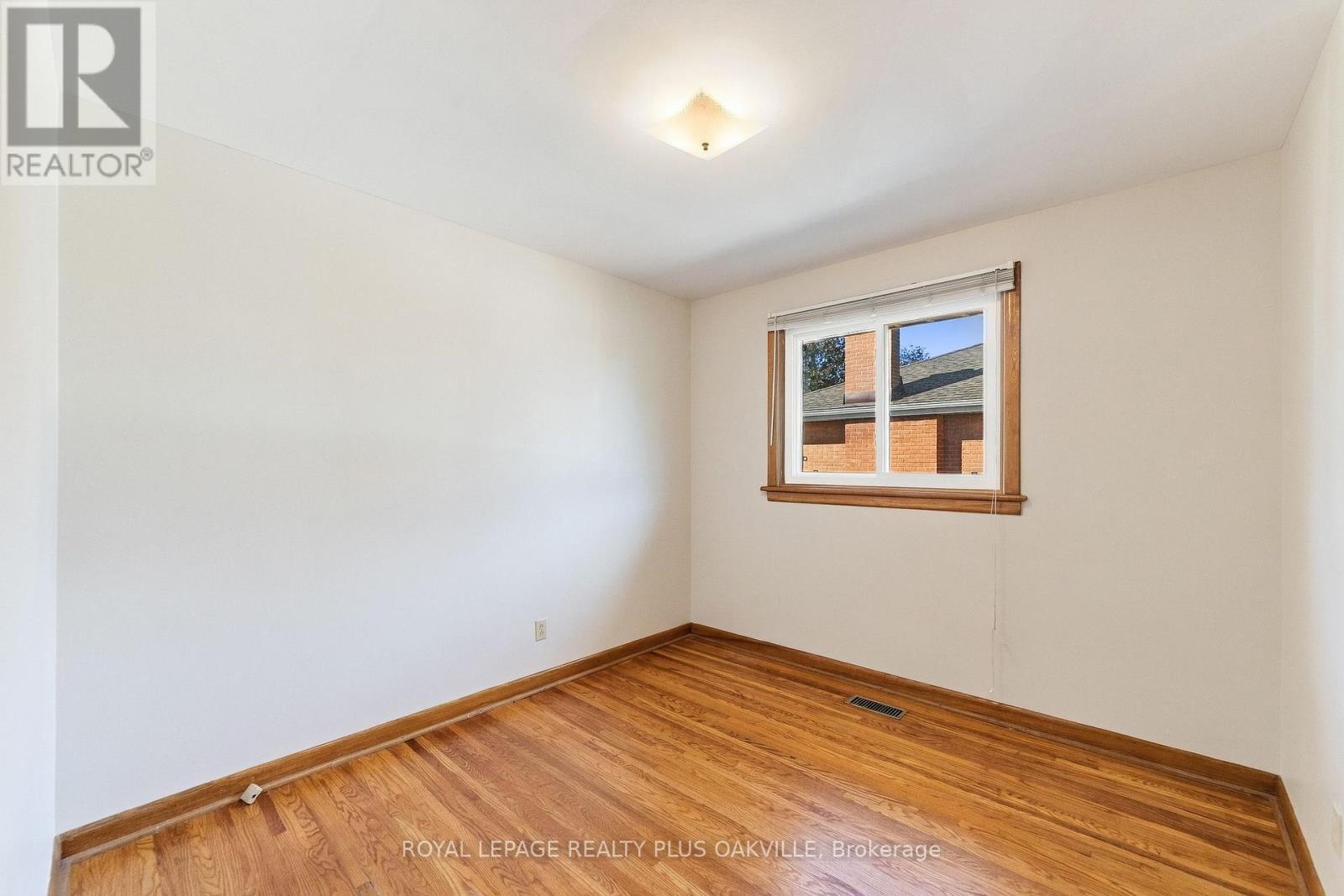 19 Endfield Avenue, Hamilton, ON