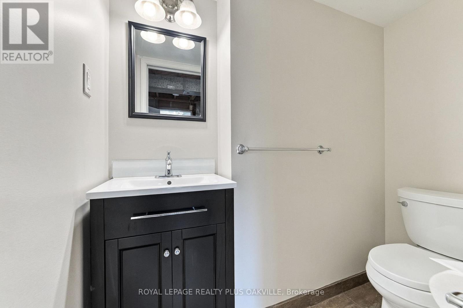 19 Endfield Avenue, Hamilton, ON