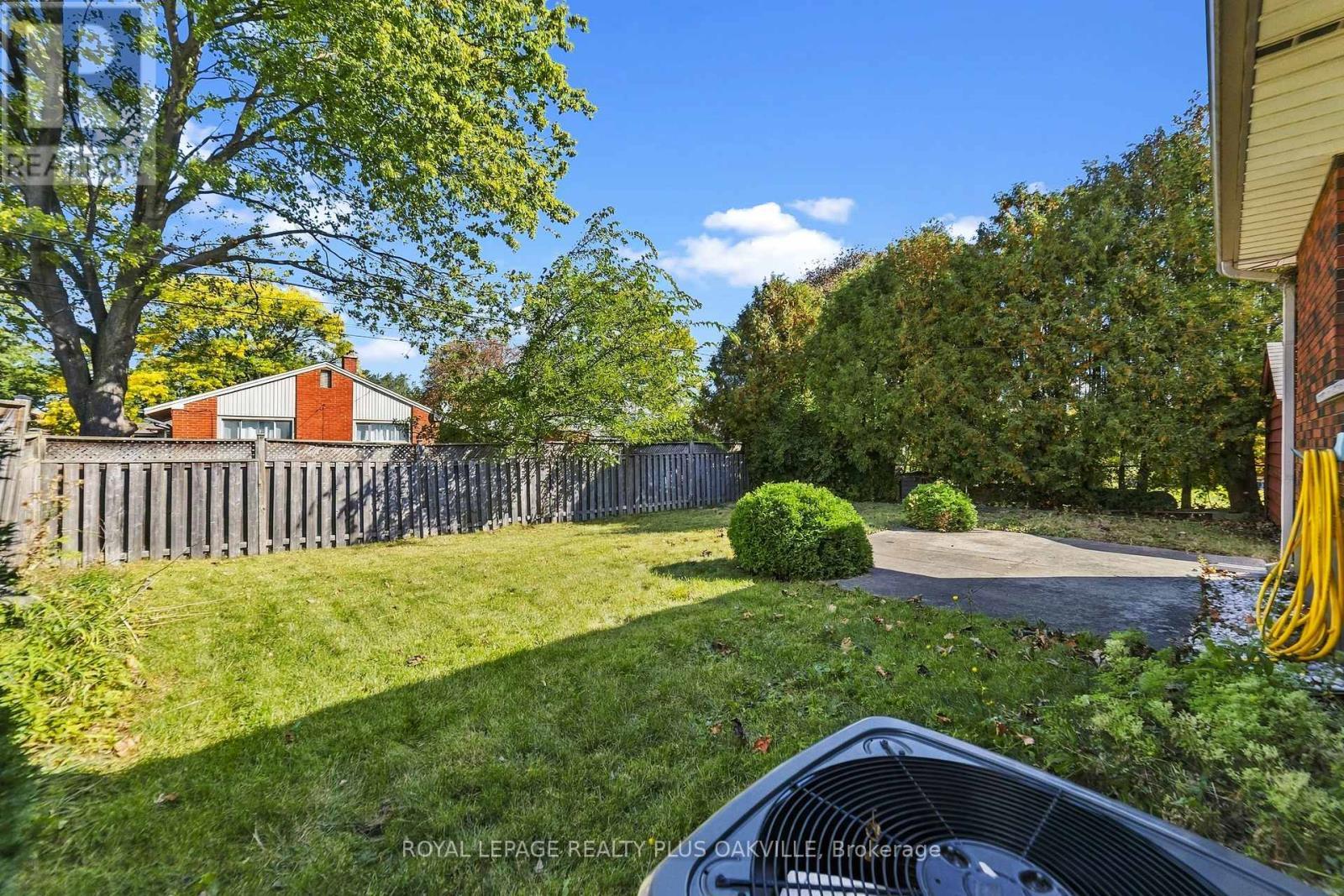 19 Endfield Avenue, Hamilton, ON