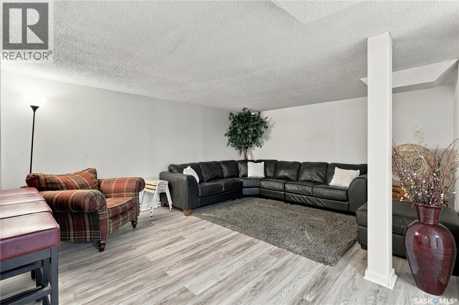 222 Smith Road, Saskatoon, SK