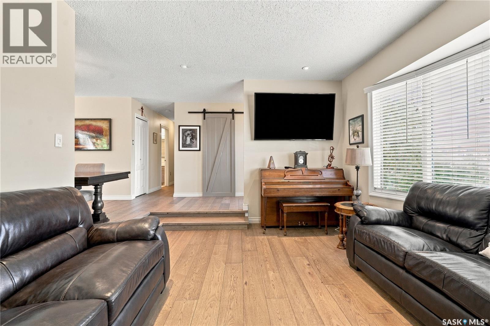 222 Smith Road, Saskatoon, SK