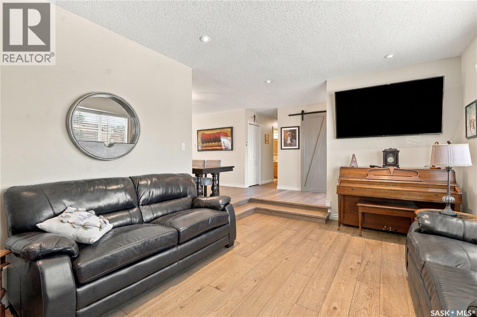 222 Smith Road, Saskatoon, SK