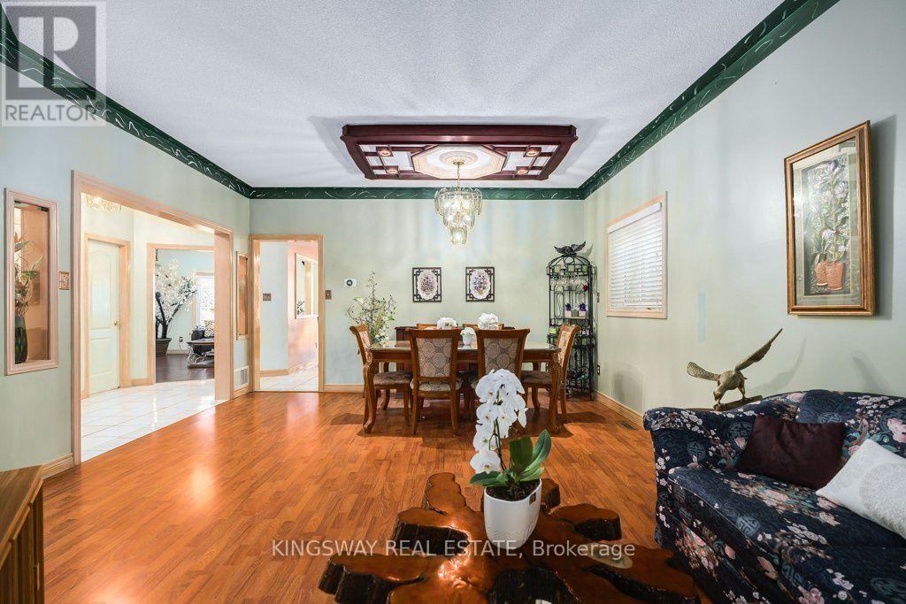 501 Ashprior Avenue, Mississauga, ON