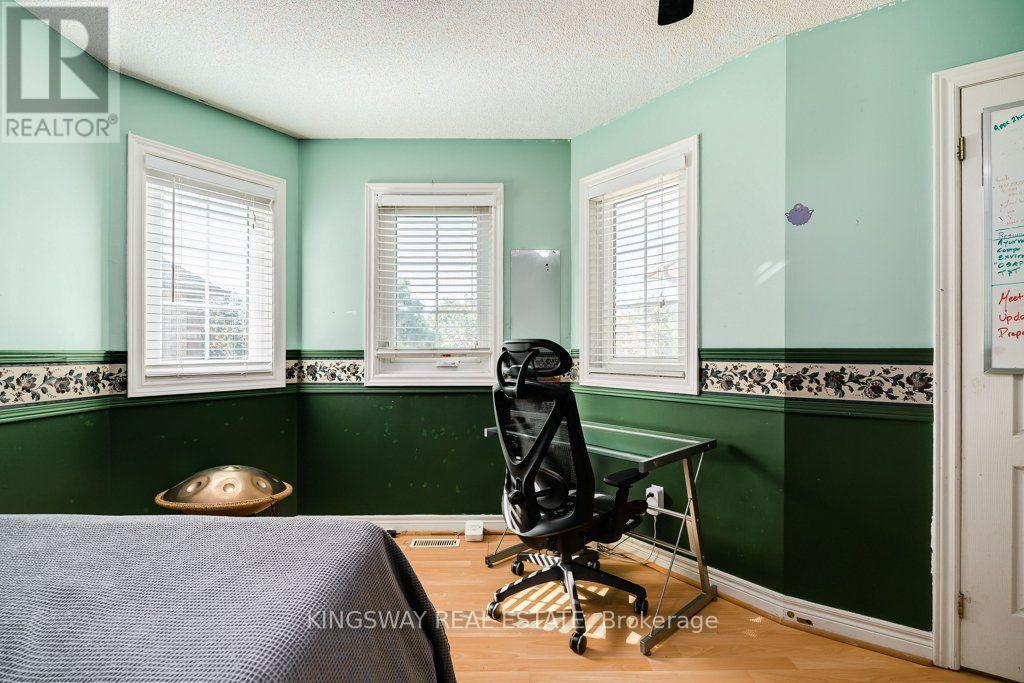 501 Ashprior Avenue, Mississauga, ON