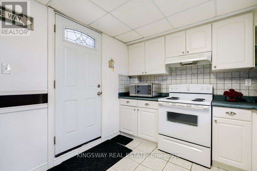 501 Ashprior Avenue, Mississauga, ON