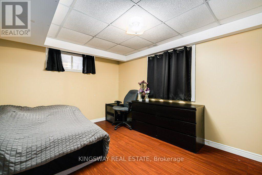 501 Ashprior Avenue, Mississauga, ON