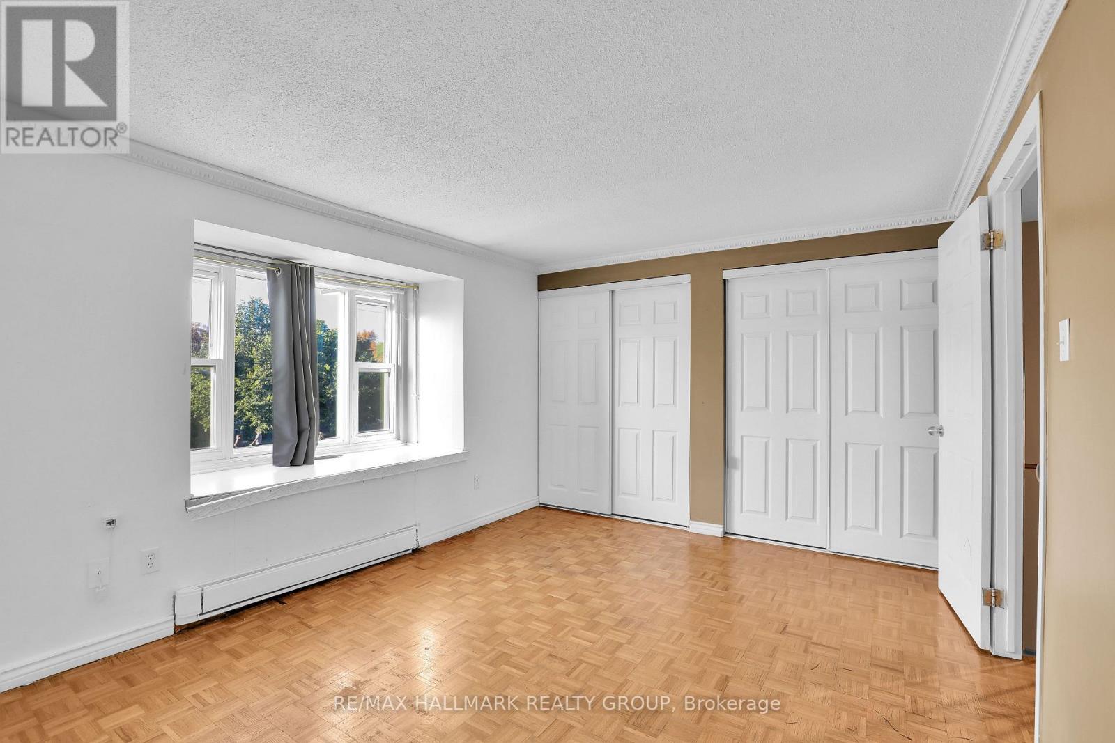 924 Dynes Road, Ottawa, ON