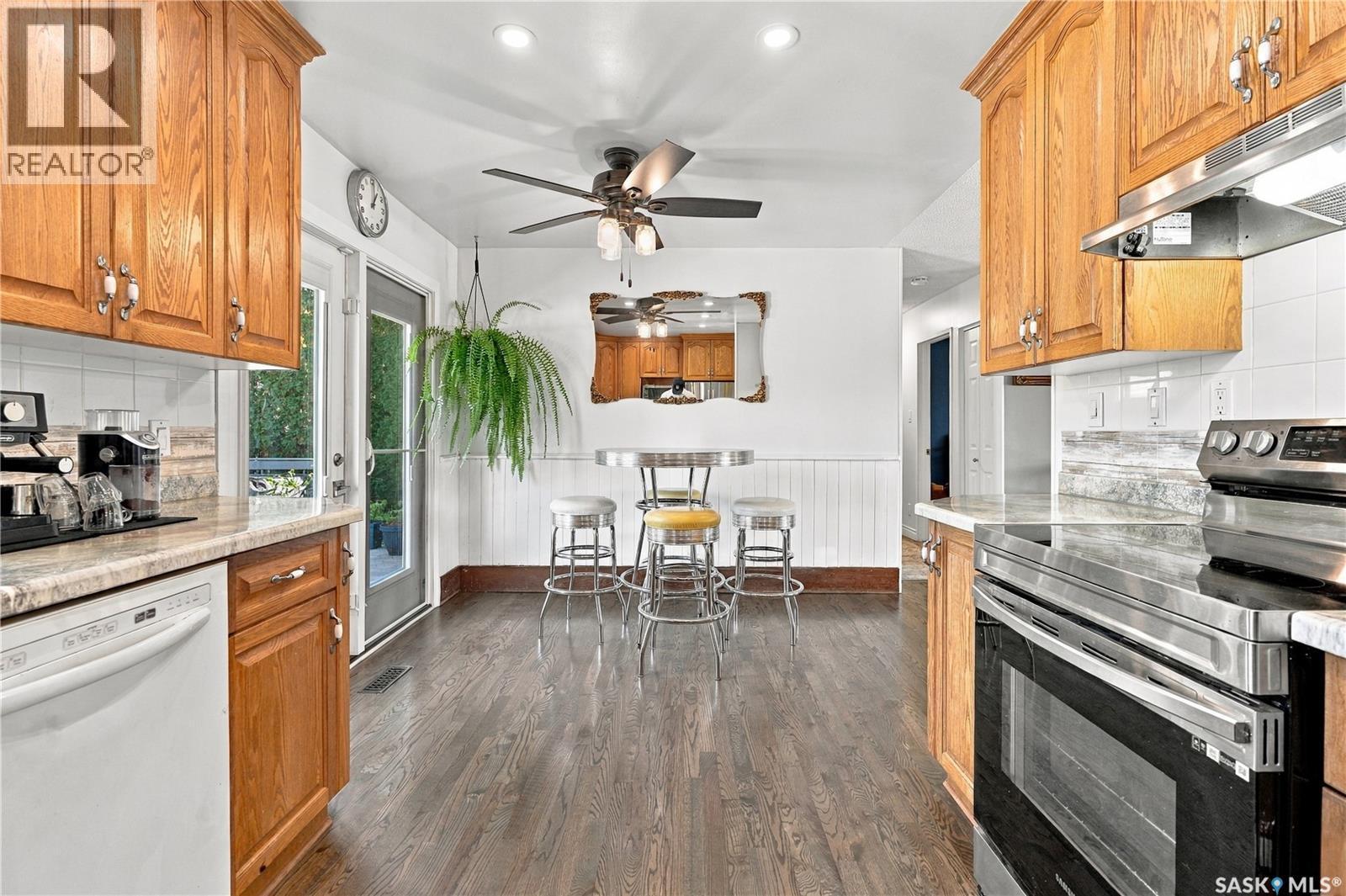 158 Smallwood Crescent, Saskatoon, SK
