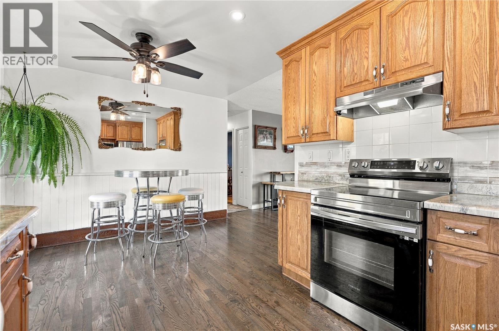 158 Smallwood Crescent, Saskatoon, SK