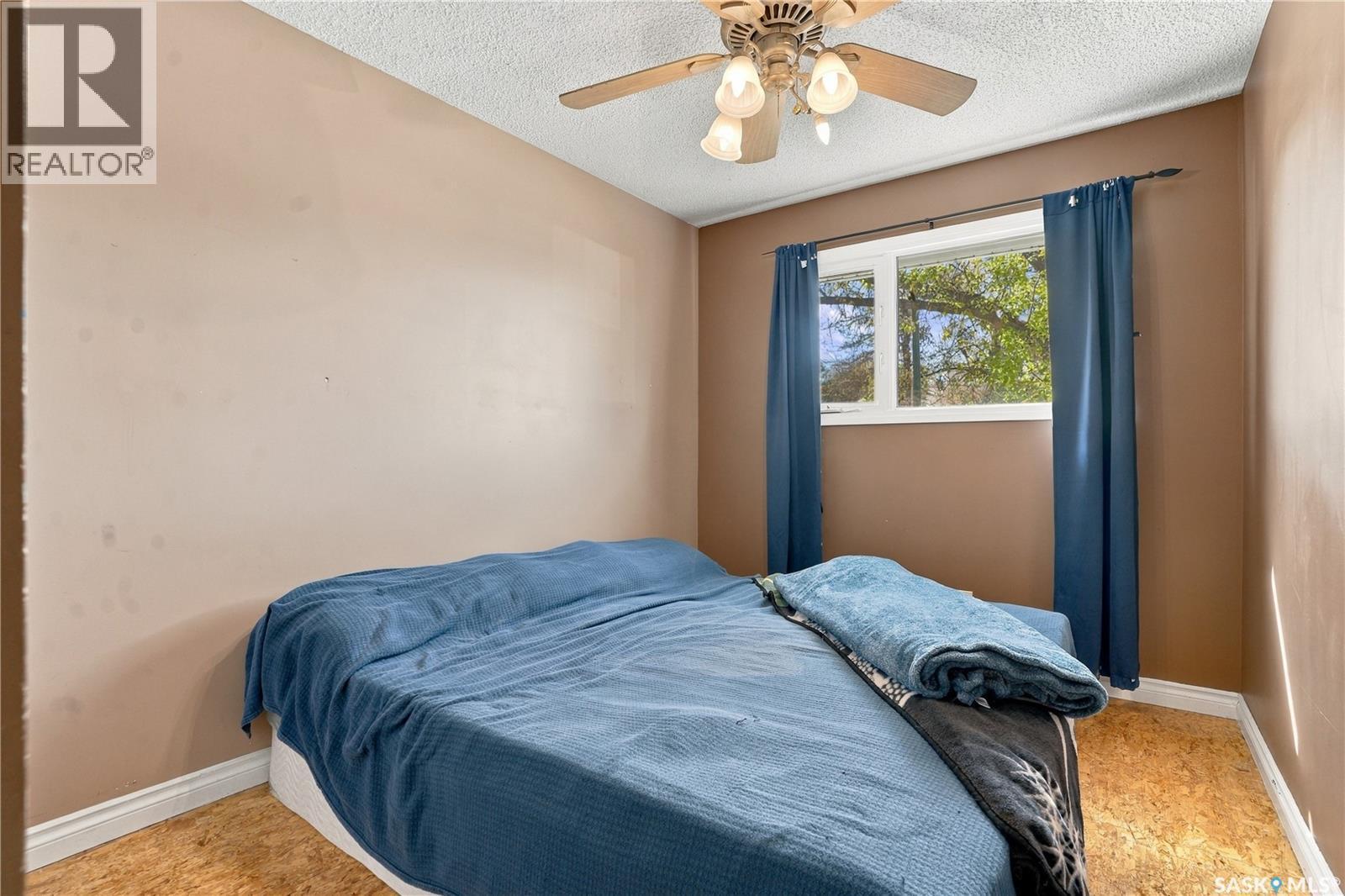 158 Smallwood Crescent, Saskatoon, SK