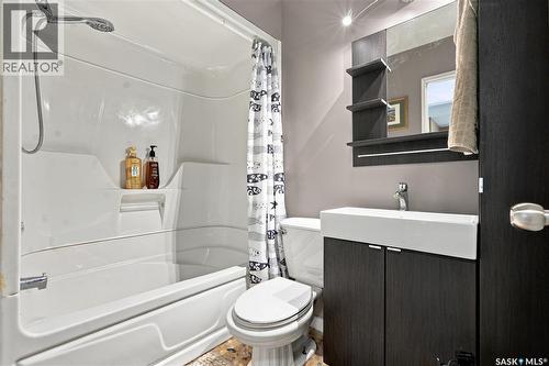 158 Smallwood Crescent, Saskatoon, SK 