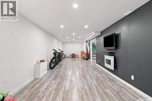 158 Smallwood Crescent, Saskatoon, SK 