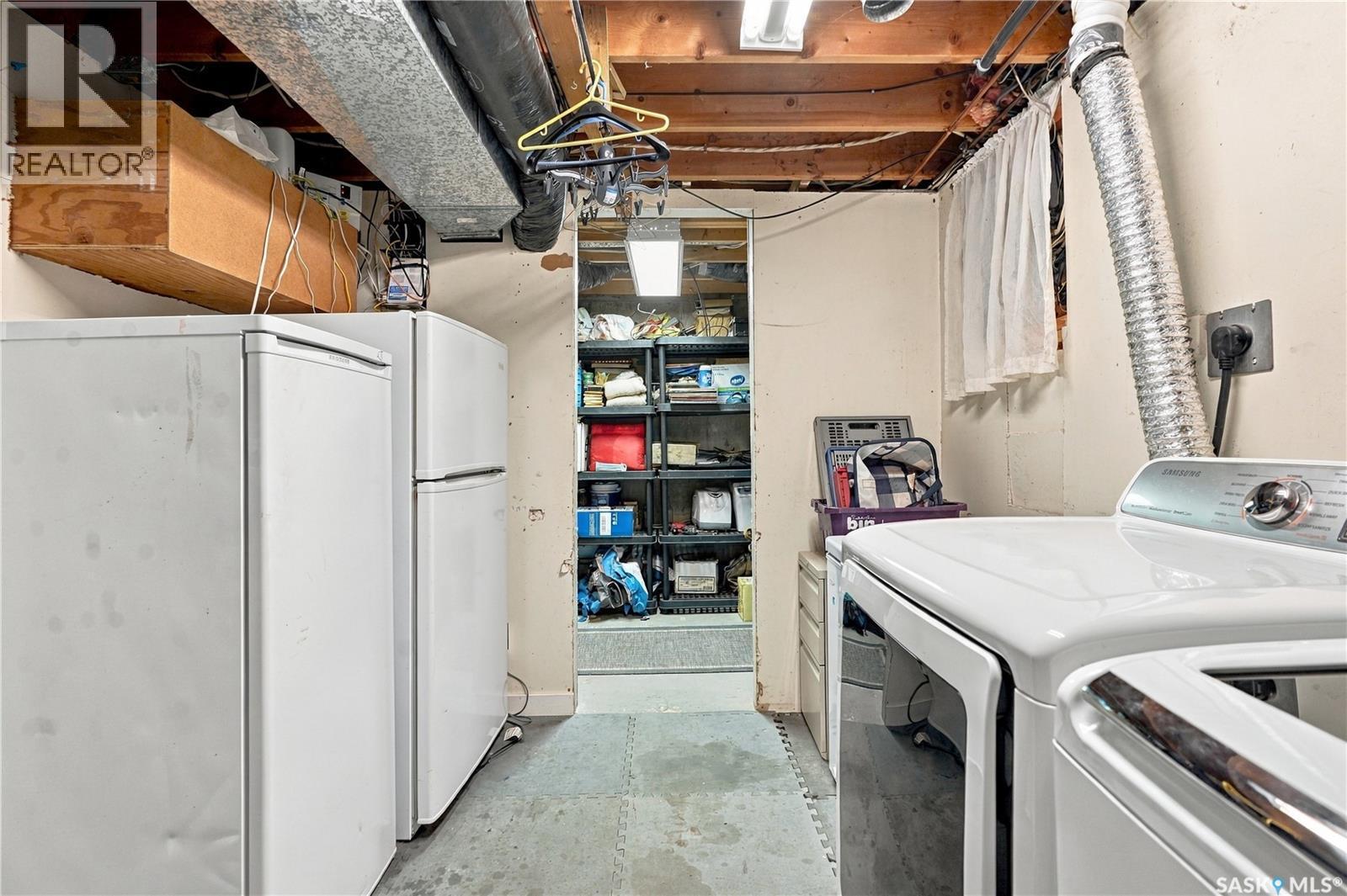 158 Smallwood Crescent, Saskatoon, SK