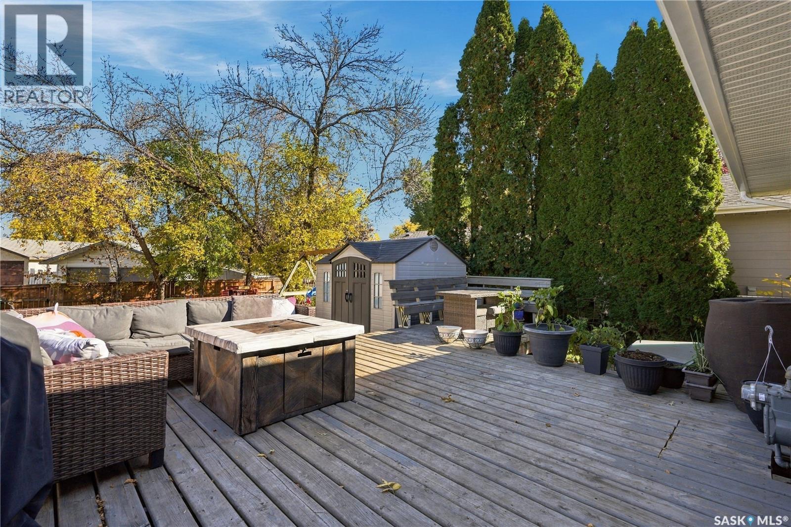 158 Smallwood Crescent, Saskatoon, SK