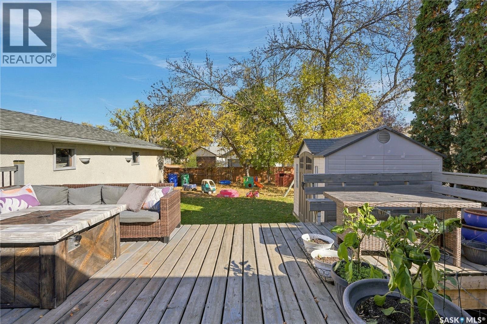 158 Smallwood Crescent, Saskatoon, SK