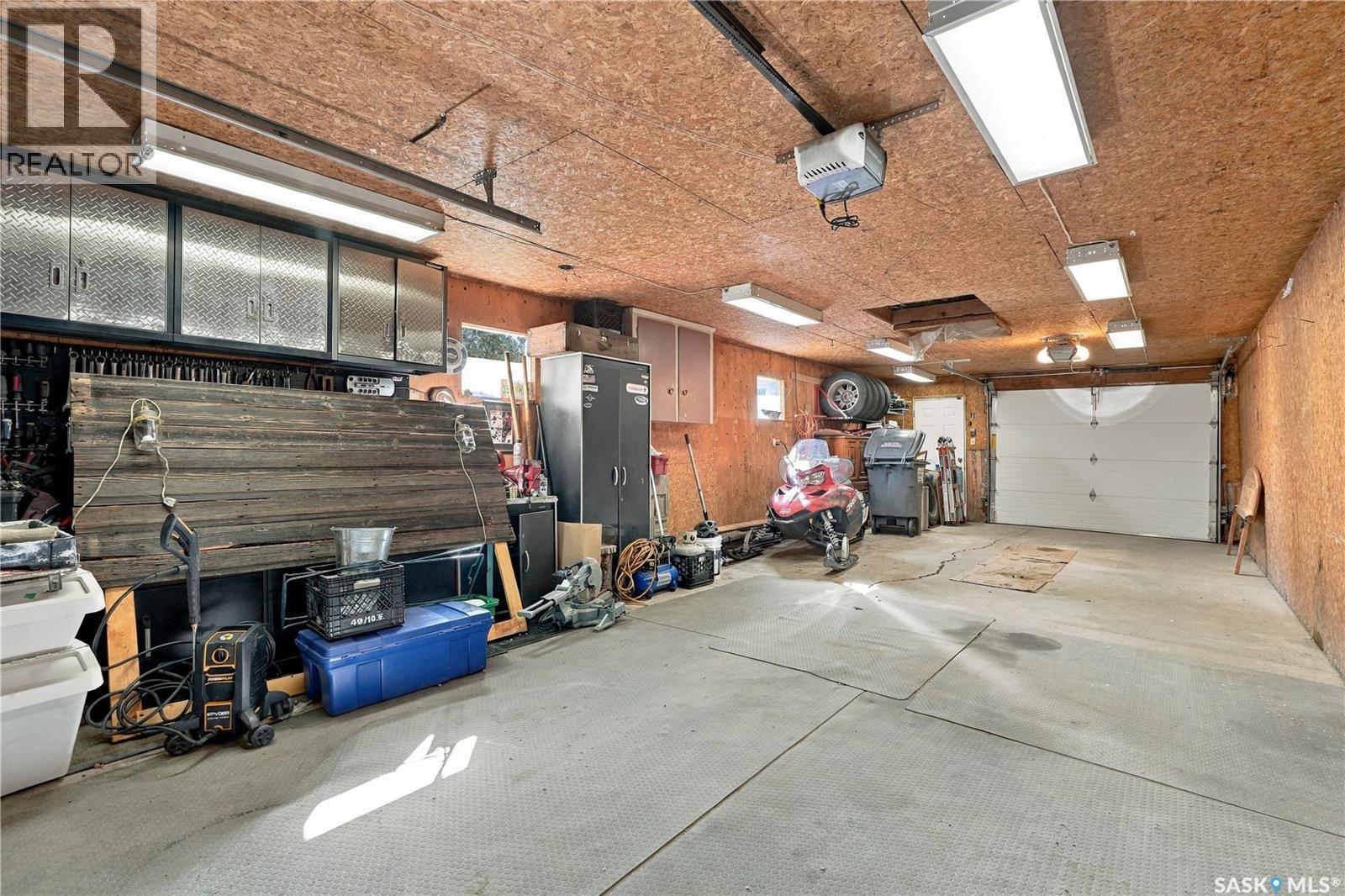 158 Smallwood Crescent, Saskatoon, SK