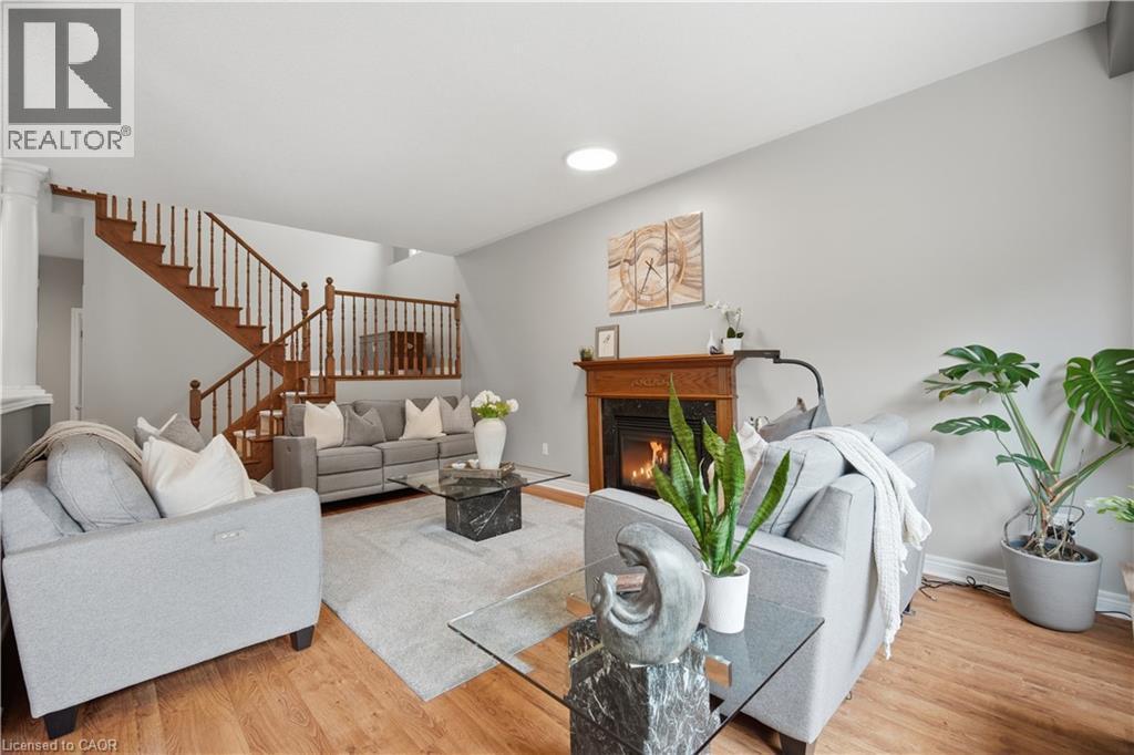 84 Meadowbank Drive, Hamilton, ON