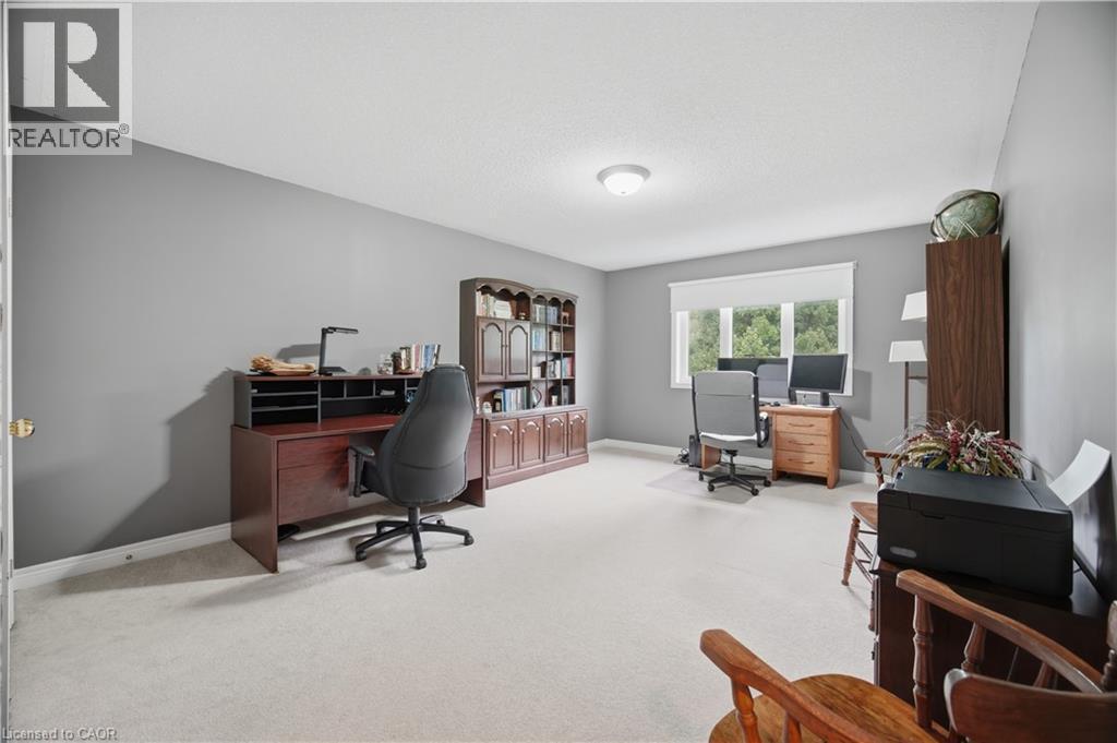 84 Meadowbank Drive, Hamilton, ON