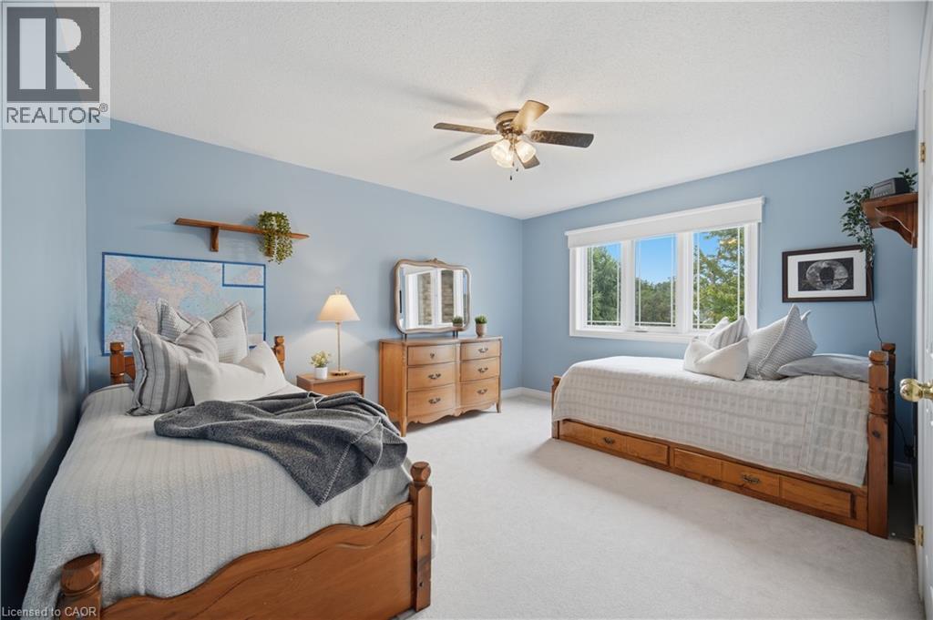 84 Meadowbank Drive, Hamilton, ON