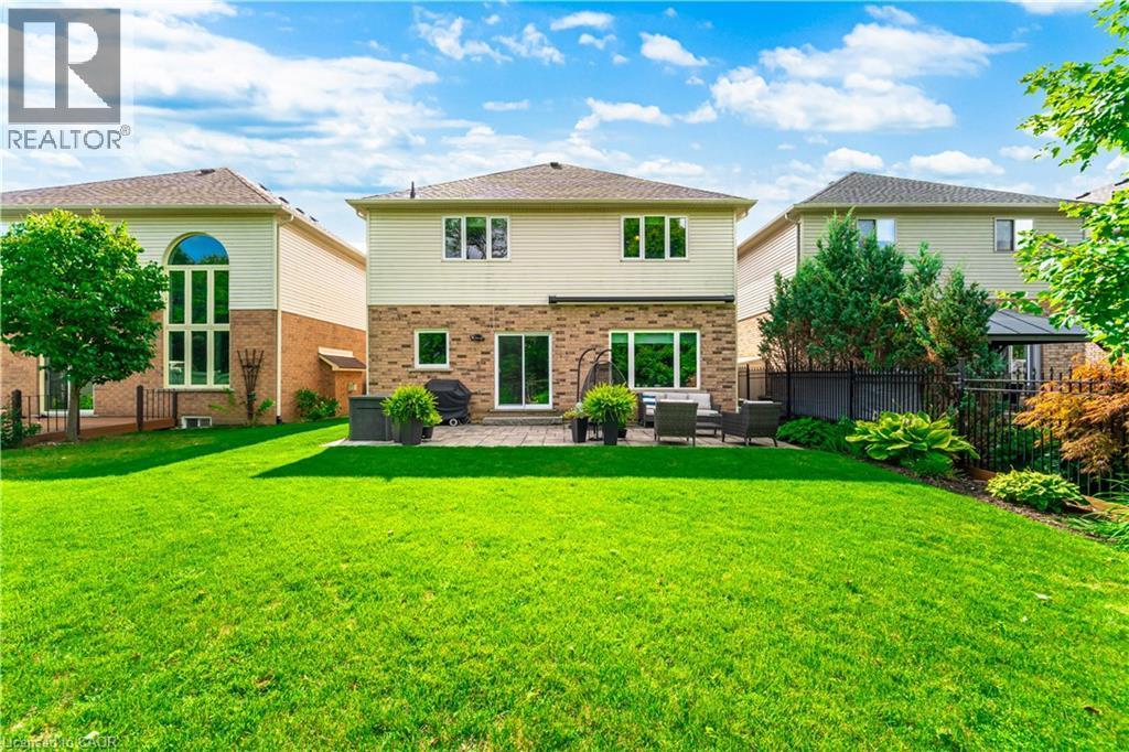 84 Meadowbank Drive, Hamilton, ON