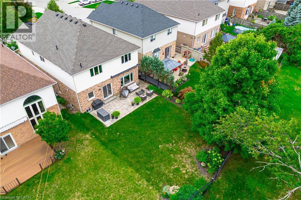 84 Meadowbank Drive, Hamilton, ON