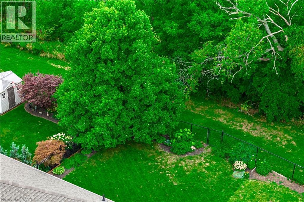 84 Meadowbank Drive, Hamilton, ON