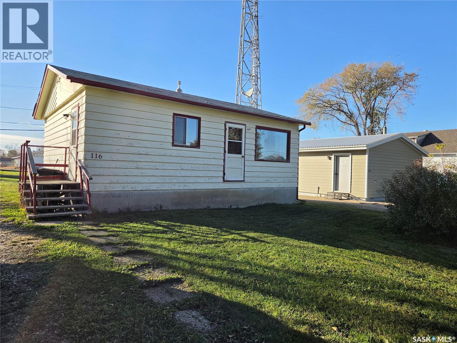 116 First Street E, Pelly, SK