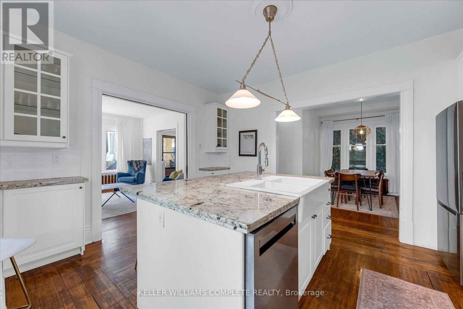 52 Fairmount Avenue, Hamilton, ON