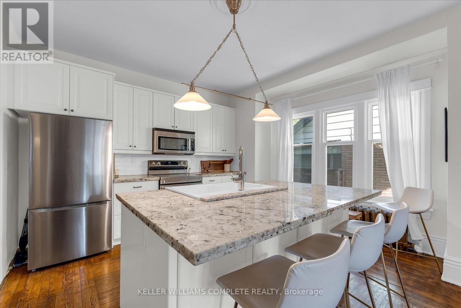 52 Fairmount Avenue, Hamilton, ON