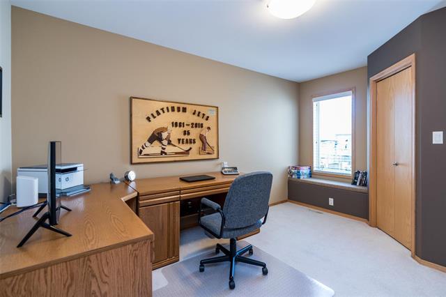 58 Odessa Cove, Winnipeg, MB