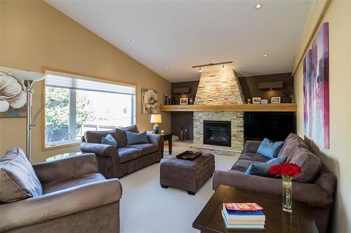 58 Odessa Cove, Winnipeg, MB 