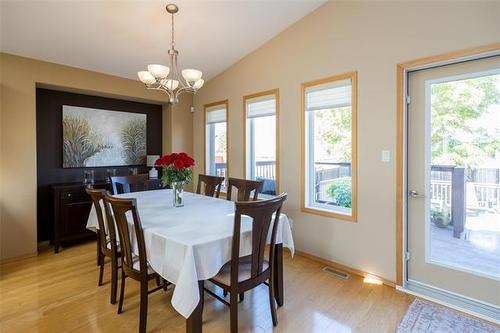 58 Odessa Cove, Winnipeg, MB 