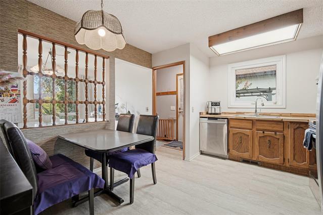 281 Arthur Wright Cr, Winnipeg, MB