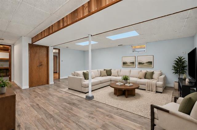 281 Arthur Wright Cr, Winnipeg, MB