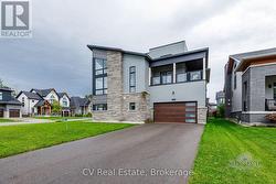 157 SPRINGSIDE CRESCENT Blue Mountains, ON L9Y 5L3