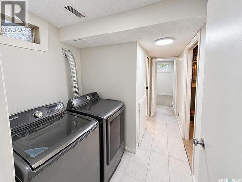 1535 Laura Avenue, Saskatoon, SK 