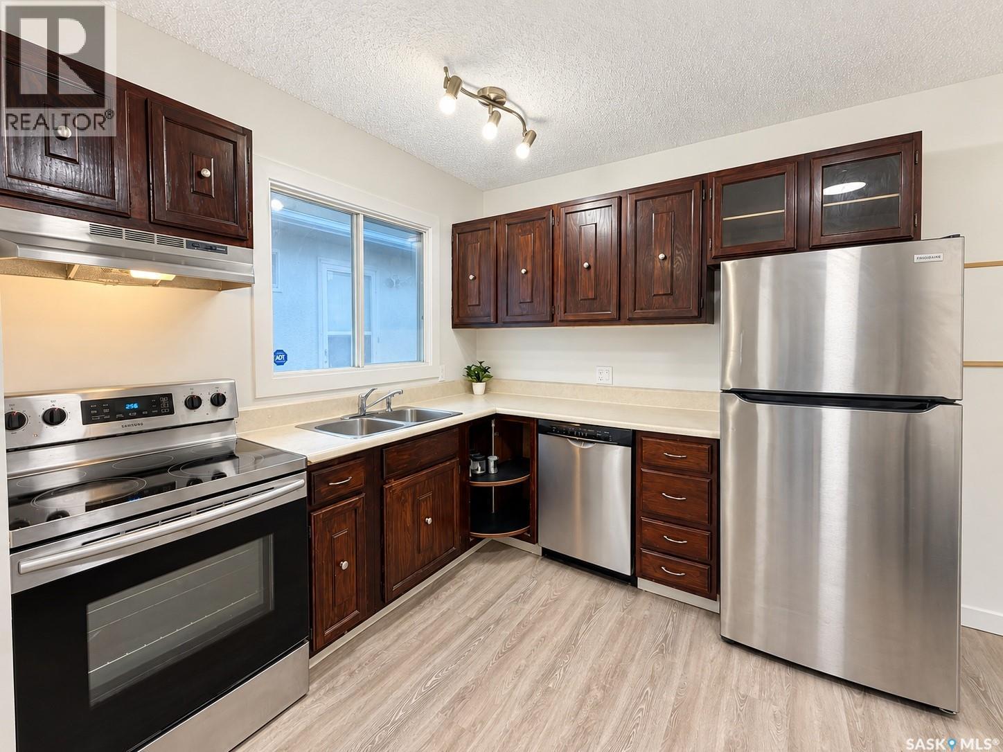 1535 Laura Avenue, Saskatoon, SK