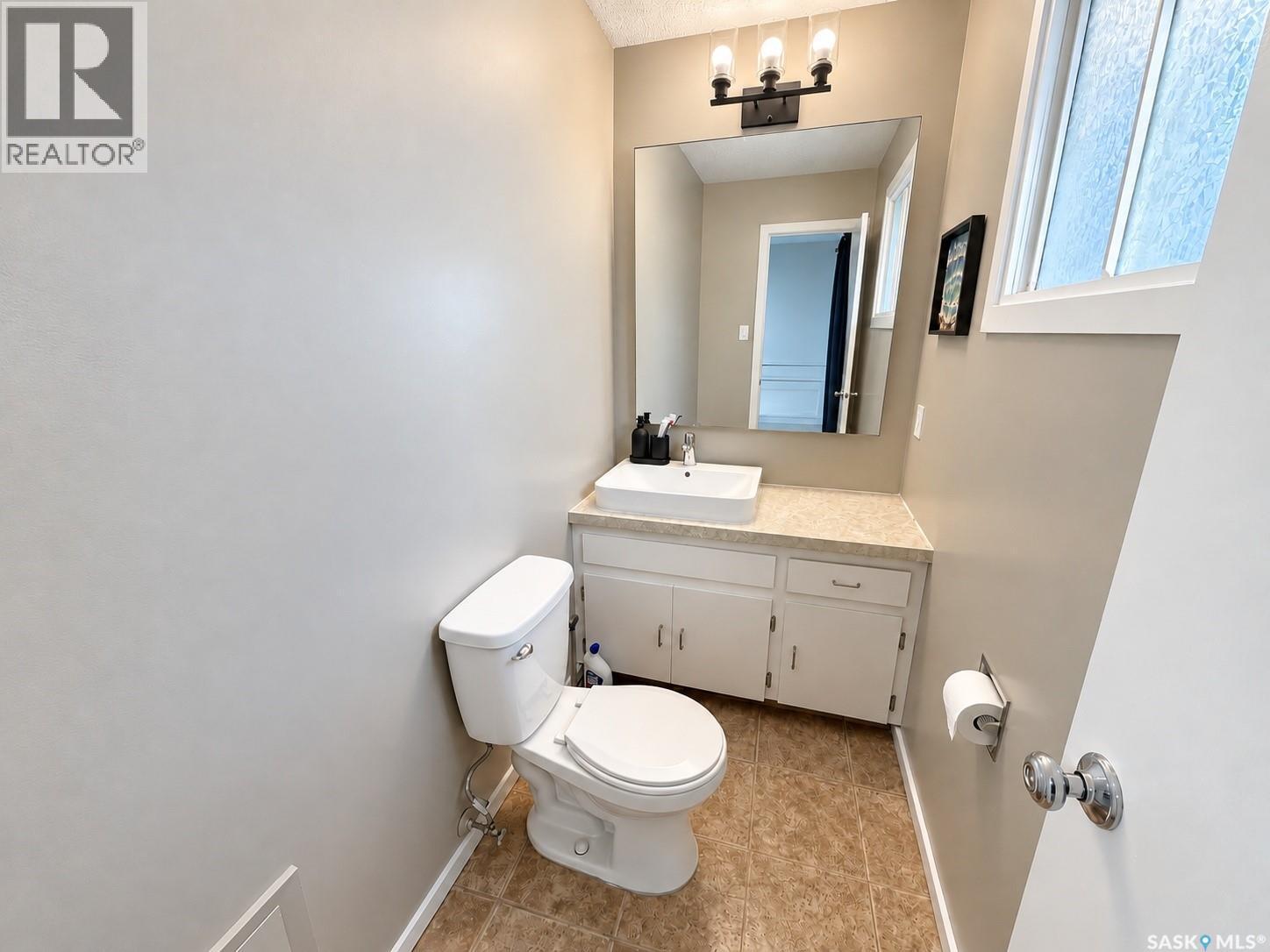 1535 Laura Avenue, Saskatoon, SK