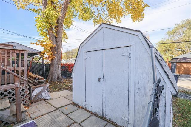 407 Regent Ave, Winnipeg, MB