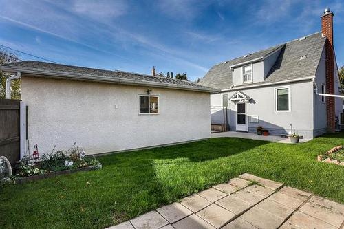 47 Silvia St, Winnipeg, MB 