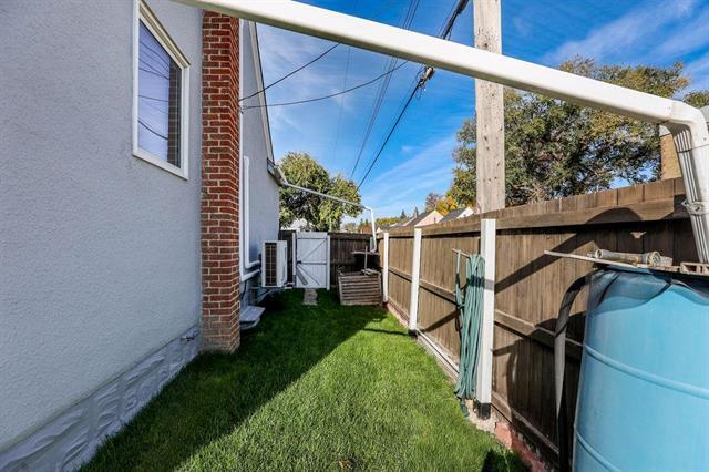 47 Silvia St, Winnipeg, MB