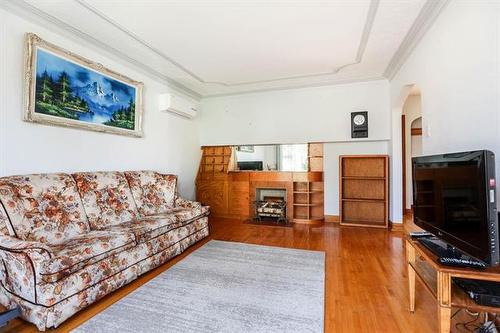 47 Silvia St, Winnipeg, MB 